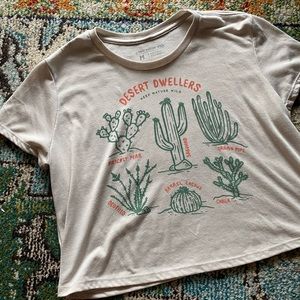 Keep Nature Wild crop tee